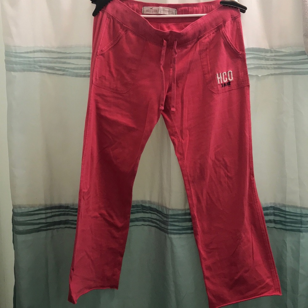 Hollister lounge pants, loose fitted.